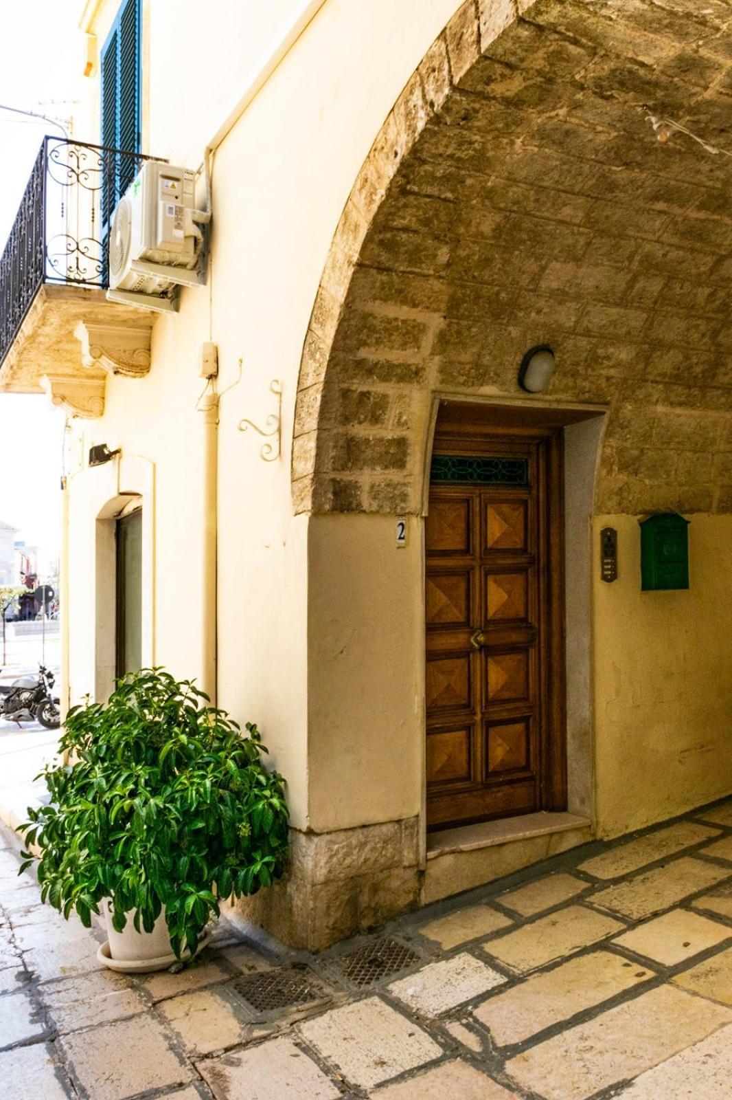 莫拉-迪巴里Palazzo Vaaz公寓 外观 照片